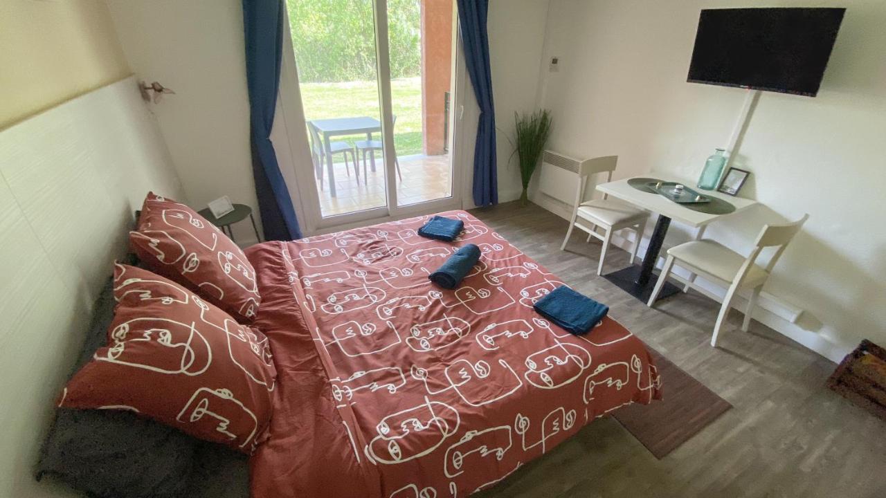 Joli Studio Camargue Lou Rouge Arles Luaran gambar