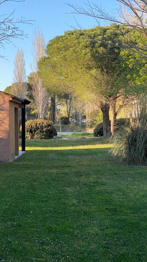 Joli Studio Camargue Lou Rouge Arles Luaran gambar