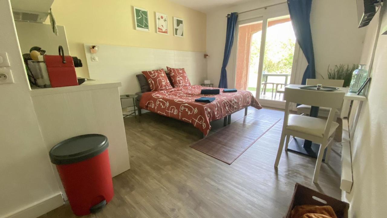 Joli Studio Camargue Lou Rouge Arles Luaran gambar