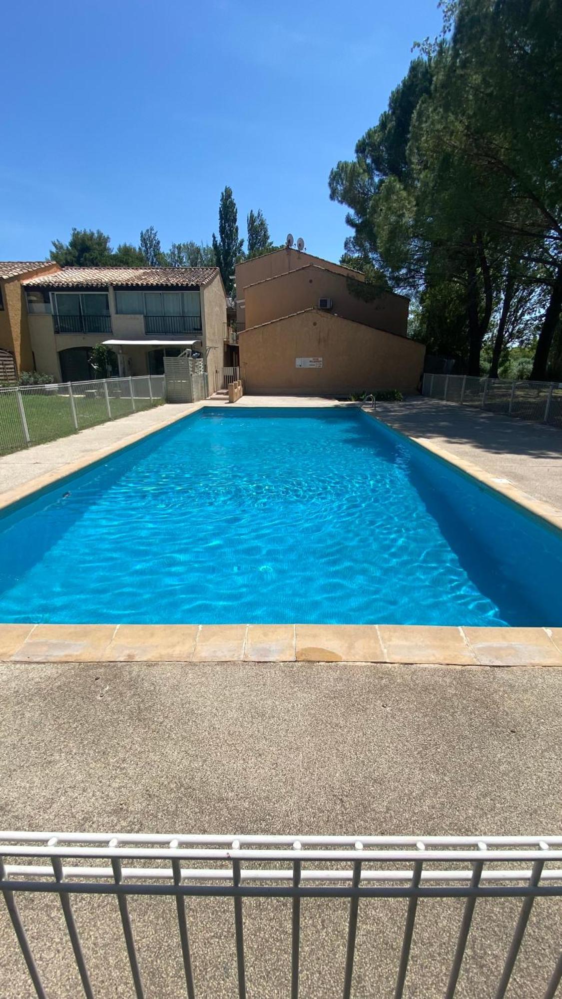Joli Studio Camargue Lou Rouge Arles Luaran gambar